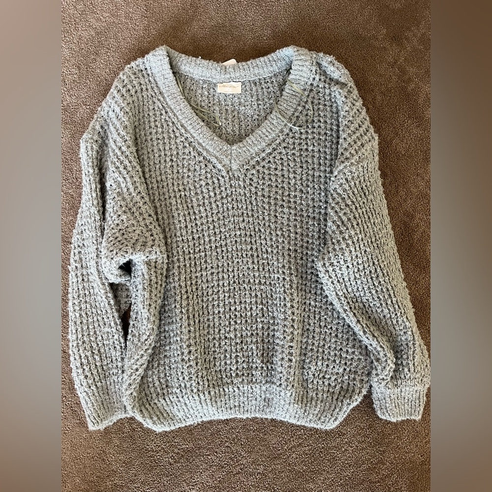 Elegant V-Neck Knit Sweater - Light Sage Super soft